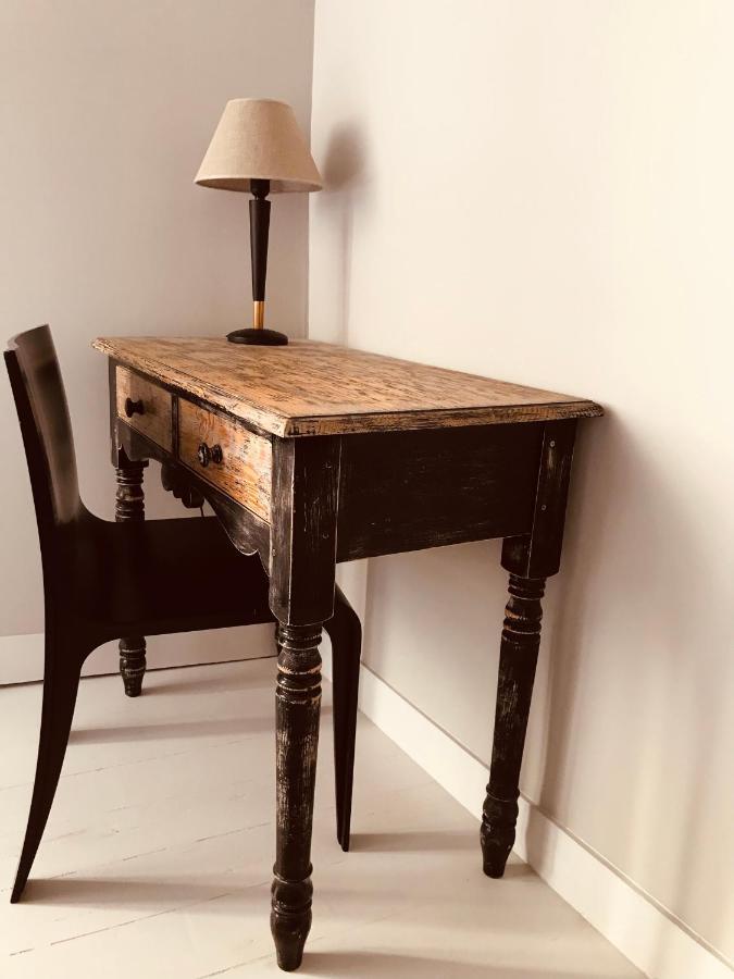 Elegante Maison Familiale Au Coeur Des Remparts De La Citadelle Le Château-dʼOléron Buitenkant foto