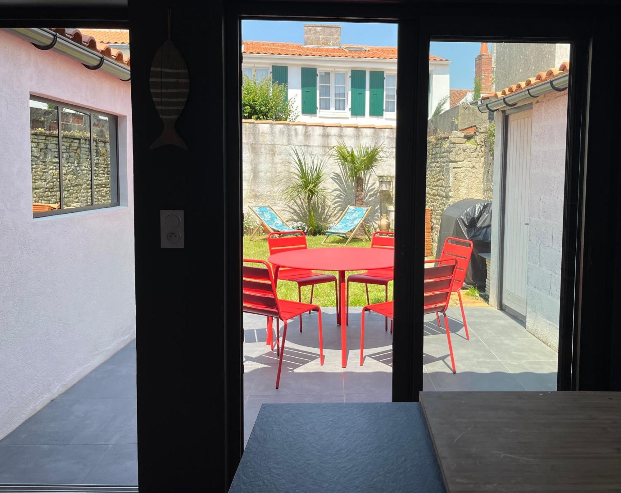 Elegante Maison Familiale Au Coeur Des Remparts De La Citadelle Le Château-dʼOléron Buitenkant foto